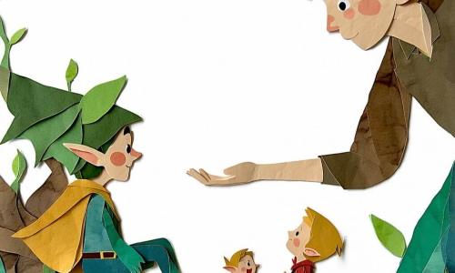 Lillo, un piccolo folletto dalle orecchie appuntite e dal cappello verde a forma di foglia, volto arrossato e occhi grandi e decisi, porge la mano con gesto calmo e affettuoso a Milo, un folletto più piccolo dai capelli castano chiaro e ricci, dall'espressione timida e sollevata, seduto vicino a una radice; sullo sfondo tre altri piccoli folletti ridono con le braccia incrociate vicino a una vecchia quercia dalle radici affioranti, foglie cadute e pannelli scolastici colorati; la maestra Fiorina, una fata dalle ali rosa pallido e dal sorriso benevolo, osserva da lontano; scena di ricreazione nel sottobosco con luce solare tenue che filtra tra le foglie, contrasto tra il gesto amichevole di Lillo e le risate degli altri.