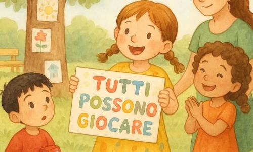Una bambina di 4 anni, allegra e determinata, con due piccole trecce castano chiaro, maniche rimboccate e vestito giallo macchiato di pittura, tiene un cartello colorato con le parole Tutti possono giocare in lettere rotonde; un bimbo di 5 anni dai capelli corti neri, con un camion giocattolo, si trova a sinistra inclinando la testa per leggere, una bambina di 6 anni dai capelli ricci marroni sorride applaudendo con secchiello e paletta, mentre la mamma con i capelli raccolti e vestito verde sta dietro con una mano protettiva sulla spalla della bambina; il parco soleggiato mostra prato verde con fiori, una panchina chiara, un grande quercia con disegni appesi e un piccolo sandbox dorato, atmosfera di inclusione e gioia, colori delicati ad acquerello e tratti morbidi sui volti espressivi.